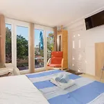 Orange *